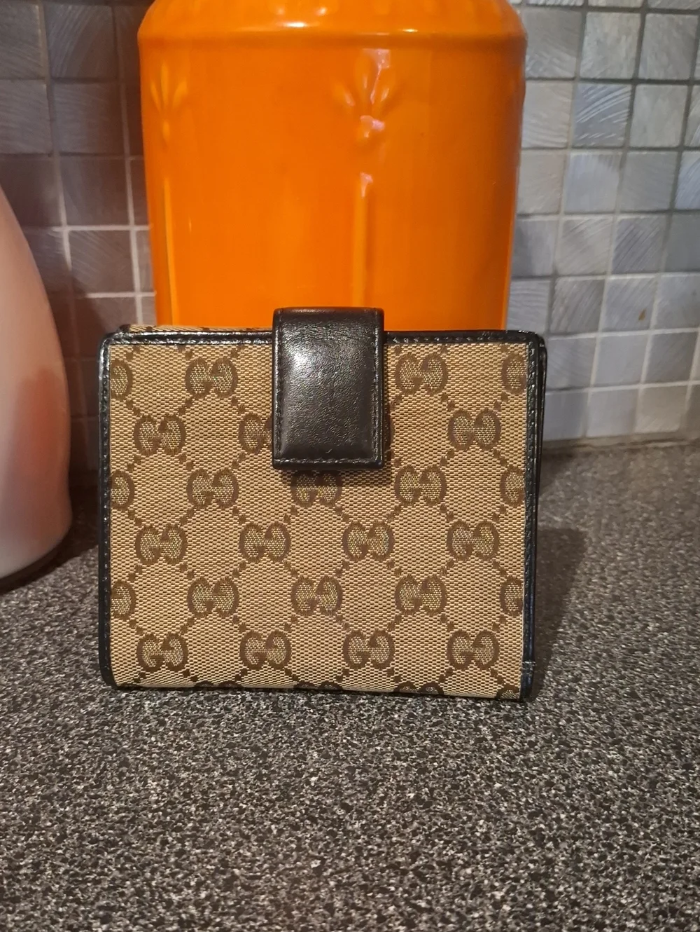 Gucci wallet monogram